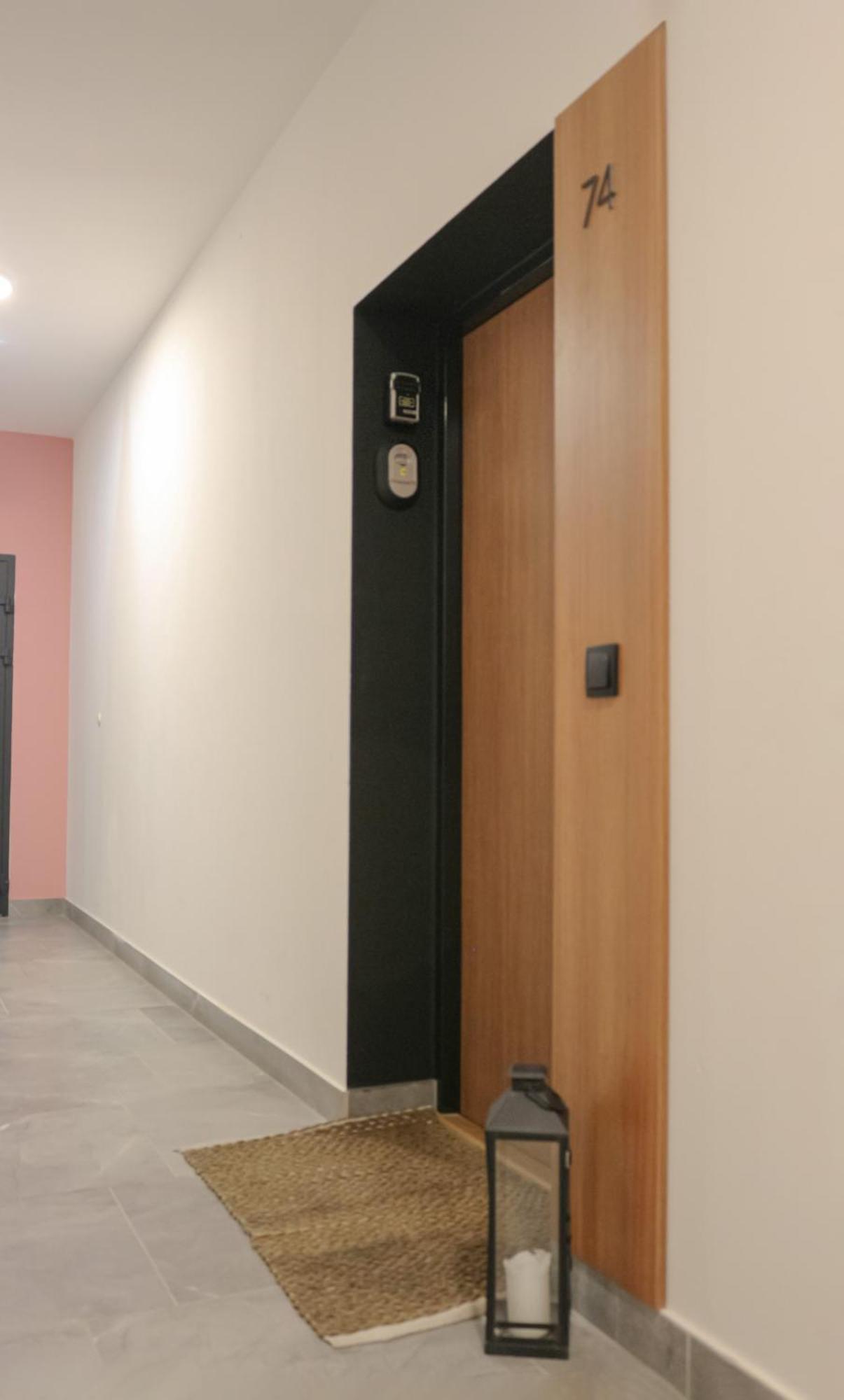 Relax&Comfort New Waw 50 Sqm With Terrace, Garden, Free Parking And Ac Варшава Екстериор снимка