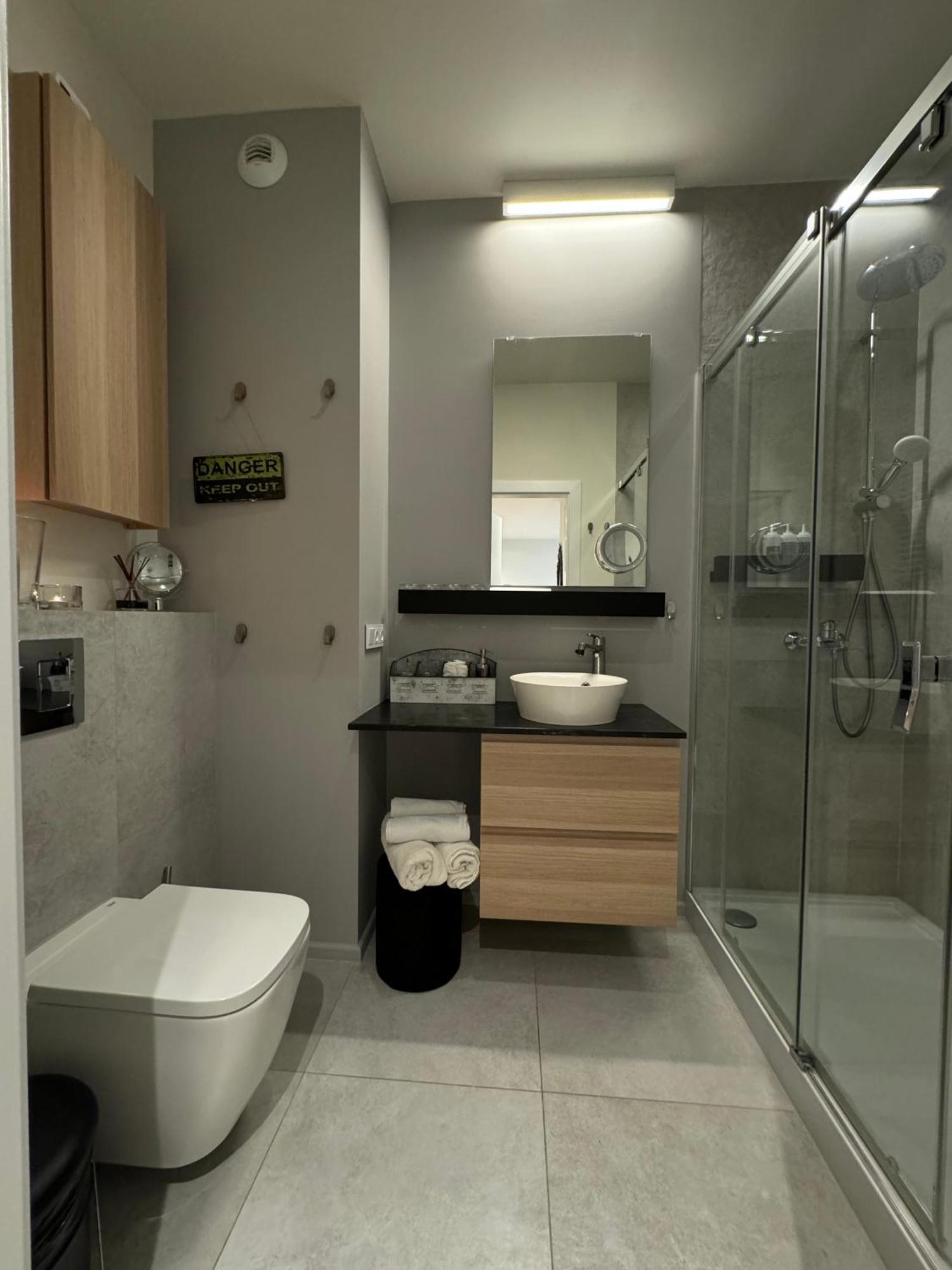 Relax&Comfort New Waw 50 Sqm With Terrace, Garden, Free Parking And Ac Варшава Екстериор снимка